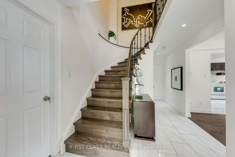 Photo 11 at 27 Alton Towers Circle, Milliken, Toronto