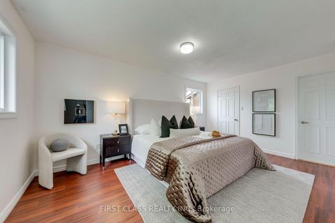 Photo 13 at 27 Alton Towers Circle, Milliken, Toronto