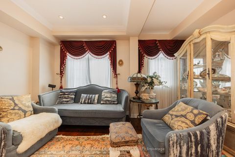 Photo 6 at 25 Routliffe Lane, Newtonbrook West, Toronto