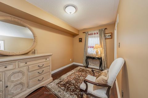 Photo 8 at 25 Routliffe Lane, Newtonbrook West, Toronto