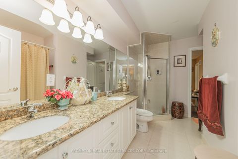 Photo 10 at 25 Routliffe Lane, Newtonbrook West, Toronto