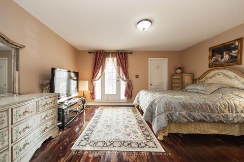 Photo 12 at 25 Routliffe Lane, Newtonbrook West, Toronto