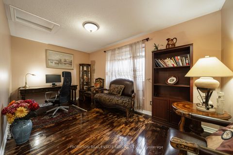 Photo 13 at 25 Routliffe Lane, Newtonbrook West, Toronto