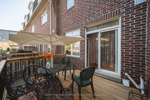 Photo 17 at 25 Routliffe Lane, Newtonbrook West, Toronto