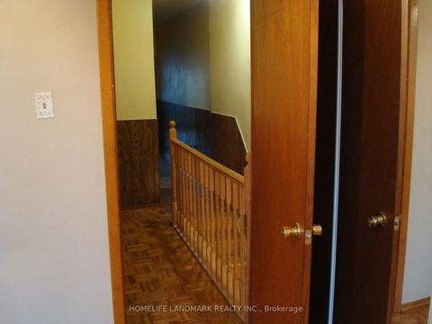 Photo 14 at 283 Ossington Avenue, Bellwoods, Toronto