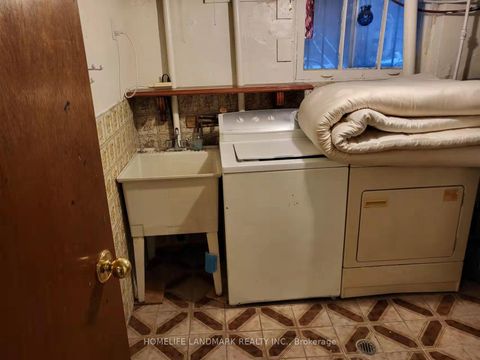 Photo 36 at 283 Ossington Avenue, Bellwoods, Toronto