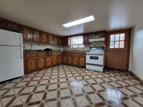 Photo 37 at 283 Ossington Avenue, Bellwoods, Toronto