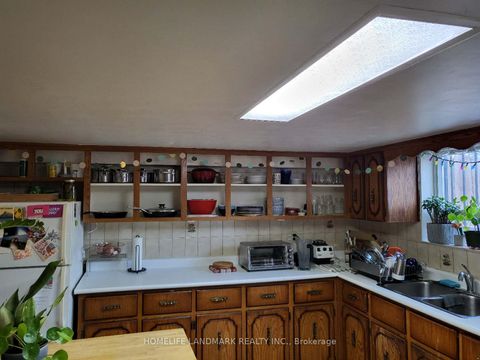 Photo 41 at 283 Ossington Avenue, Bellwoods, Toronto