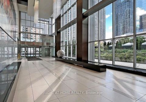 Photo 7 at 2213 - 386 Yonge Street, Bay Street Corridor, Toronto
