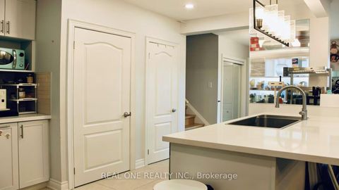 Photo 3 at 69 Stanwell Drive, Bendale, Toronto