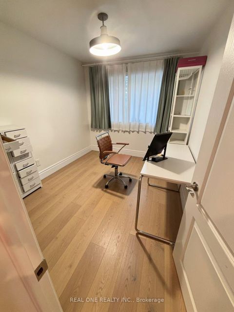 Photo 6 at 69 Stanwell Drive, Bendale, Toronto