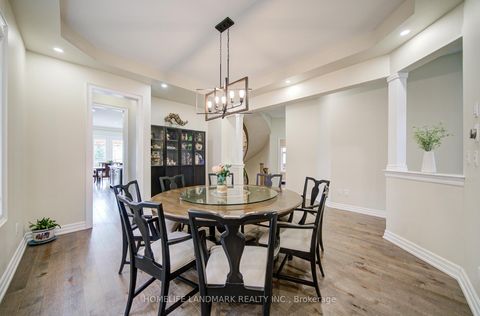 Photo 10 at 43 Mike Boshevski Court, Bayview Northeast, Aurora