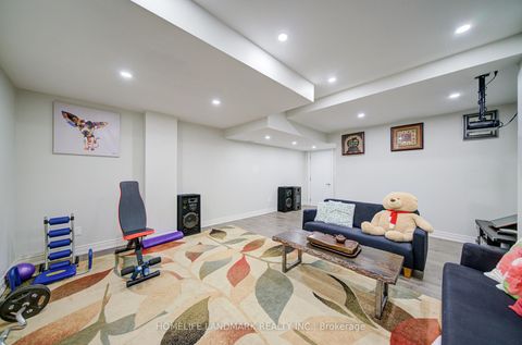 Photo 45 at 43 Mike Boshevski Court, Bayview Northeast, Aurora