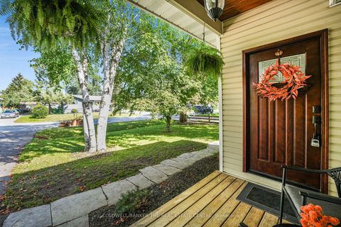 Photo 4 at 205 Sunset Crescent, Stroud, Innisfil