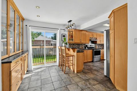 Photo 10 at 205 Sunset Crescent, Stroud, Innisfil