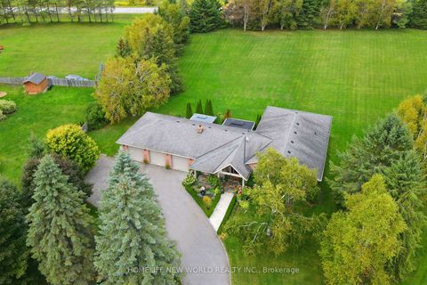 Photo 5 at 38 Audubon Way, Baldwin, Georgina