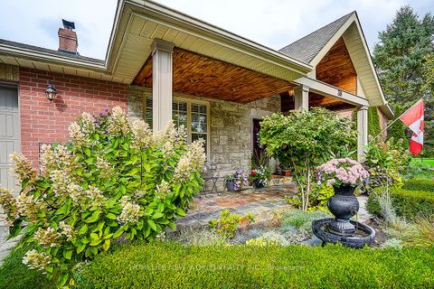 Photo 7 at 38 Audubon Way, Baldwin, Georgina