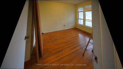 Photo 7 at 172 Colborne Avenue, Harding, Richmond Hill