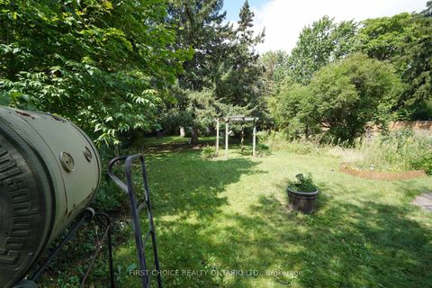Photo 9 at 172 Colborne Avenue, Harding, Richmond Hill