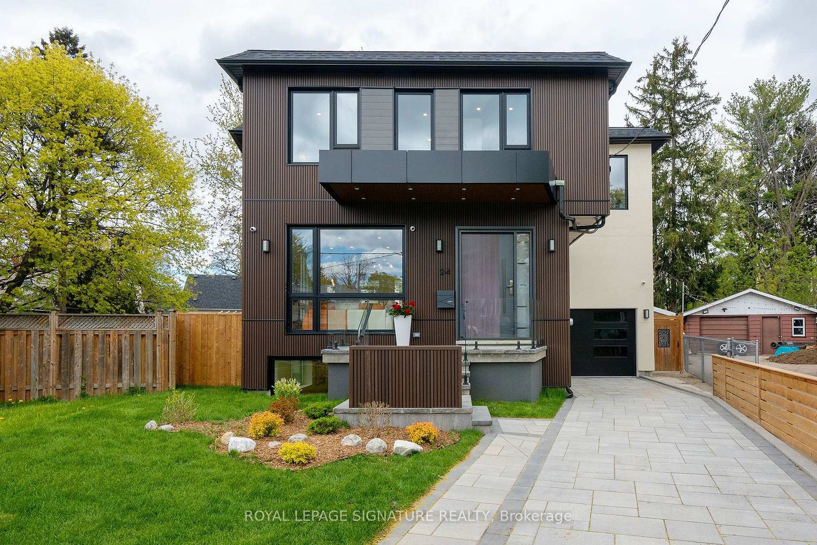 24 Merritt Road, Parkview, Toronto photo 5