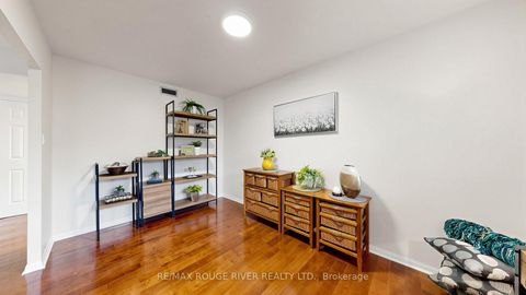 Photo 10 at 206 - 757 Victoria Park Avenue, Oakridge, Toronto