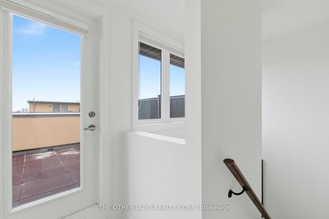 Photo 29 at 18 - 9R Clintwood Gate, Donalda, Toronto
