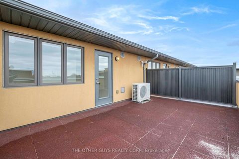 Photo 34 at 18 - 9R Clintwood Gate, Donalda, Toronto