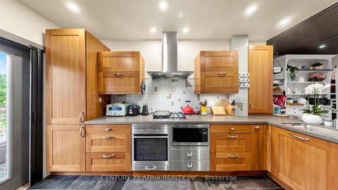 Photo 8 at 46 Belmont Street, Annex, Toronto