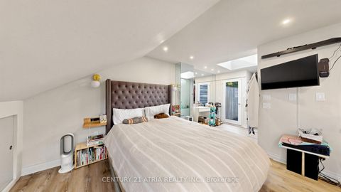 Photo 25 at 46 Belmont Street, Annex, Toronto