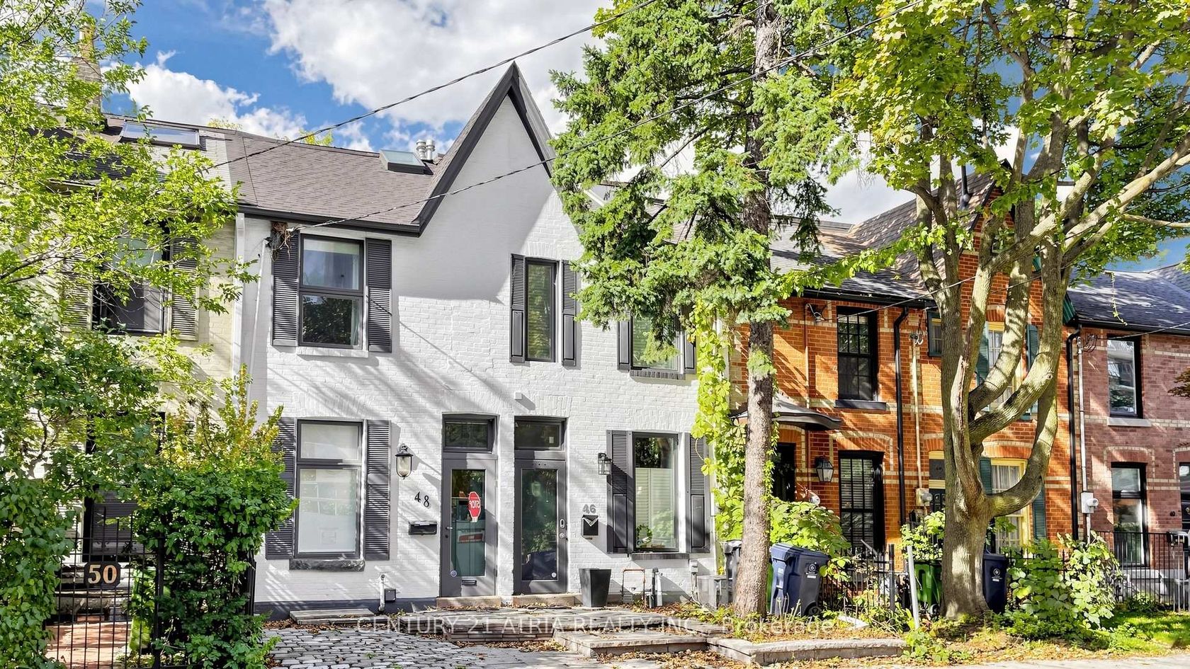 46 Belmont Street, Annex, Toronto photo number 2