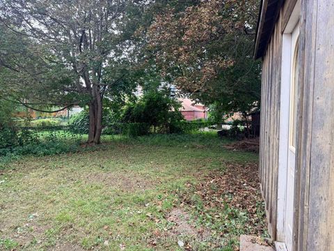 Photo 18 at 14 Lombardy Crescent, Kennedy Park, Toronto