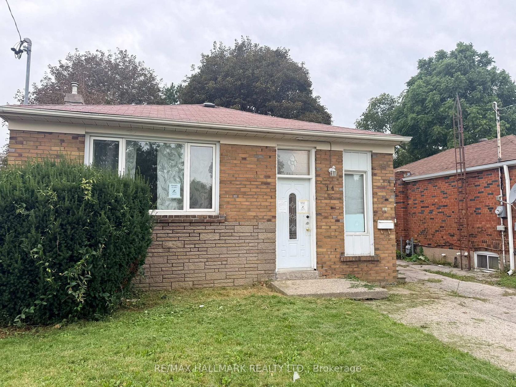 14 Lombardy Crescent, Kennedy Park, Toronto photo 8