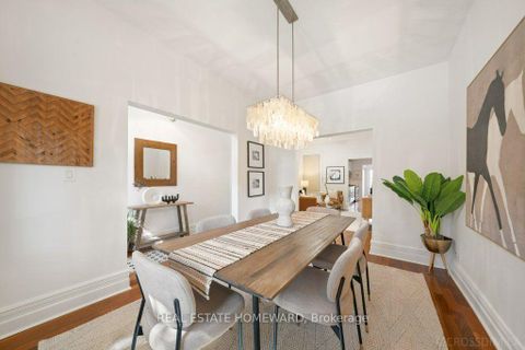 Photo 9 at 58 Foxley Street, Bellwoods, Toronto