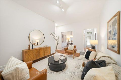 Photo 12 at 58 Foxley Street, Bellwoods, Toronto