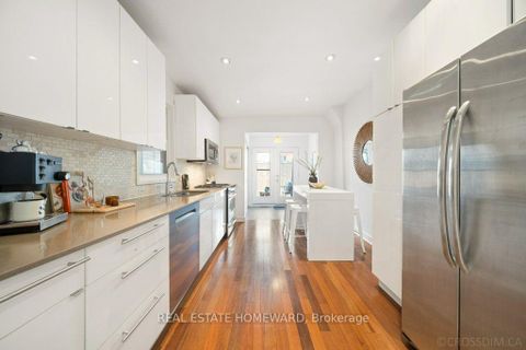 Photo 15 at 58 Foxley Street, Bellwoods, Toronto