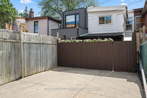 Photo 20 at 58 Foxley Street, Bellwoods, Toronto