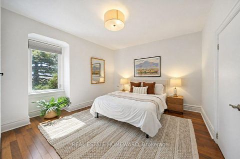 Photo 25 at 58 Foxley Street, Bellwoods, Toronto