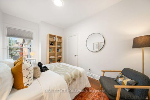 Photo 28 at 58 Foxley Street, Bellwoods, Toronto