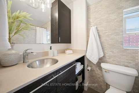 Photo 30 at 58 Foxley Street, Bellwoods, Toronto