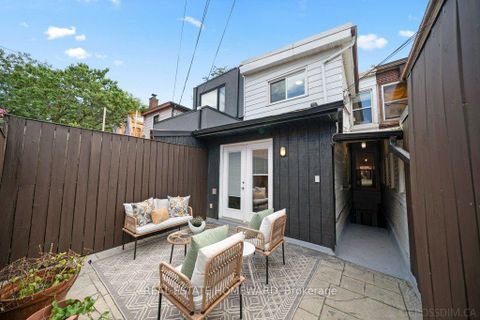Photo 32 at 58 Foxley Street, Bellwoods, Toronto