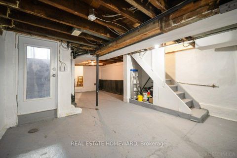Photo 34 at 58 Foxley Street, Bellwoods, Toronto