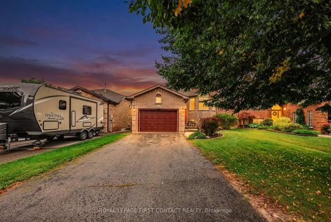 Photo 41 at 22 Logan Court, Holly, Barrie