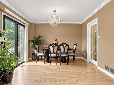 Photo 10 at 131 Castle Rock Drive, North Richvale, Richmond Hill
