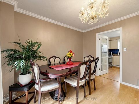 Photo 11 at 131 Castle Rock Drive, North Richvale, Richmond Hill