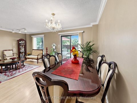 Photo 13 at 131 Castle Rock Drive, North Richvale, Richmond Hill