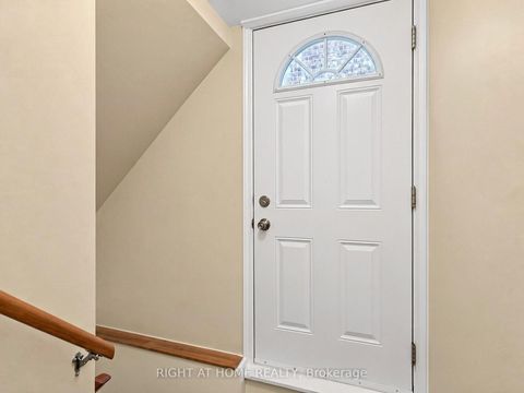 Photo 34 at 131 Castle Rock Drive, North Richvale, Richmond Hill