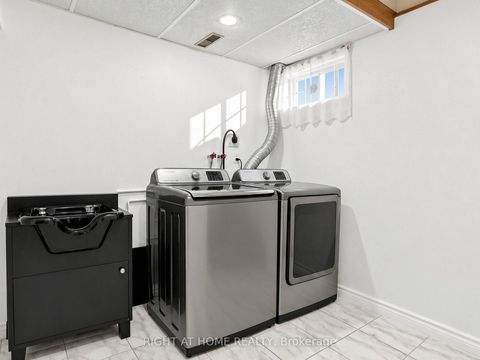 Photo 35 at 131 Castle Rock Drive, North Richvale, Richmond Hill