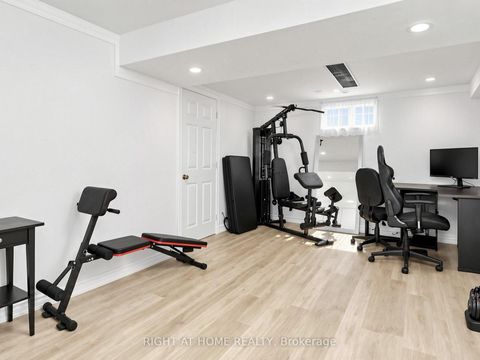 Photo 37 at 131 Castle Rock Drive, North Richvale, Richmond Hill