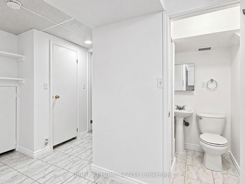 Photo 41 at 131 Castle Rock Drive, North Richvale, Richmond Hill