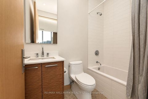 Photo 24 at 402 - 510 King Street E, Moss Park, Toronto